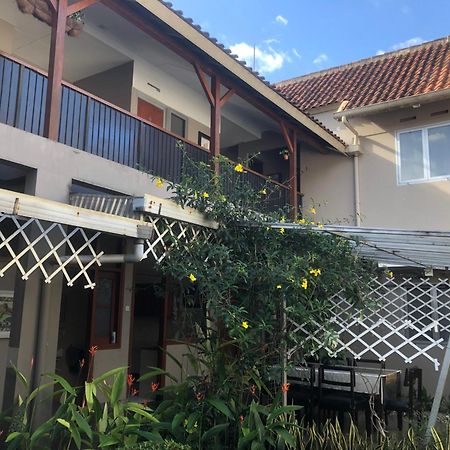 De Riau Guesthouse باندونج المظهر الخارجي الصورة