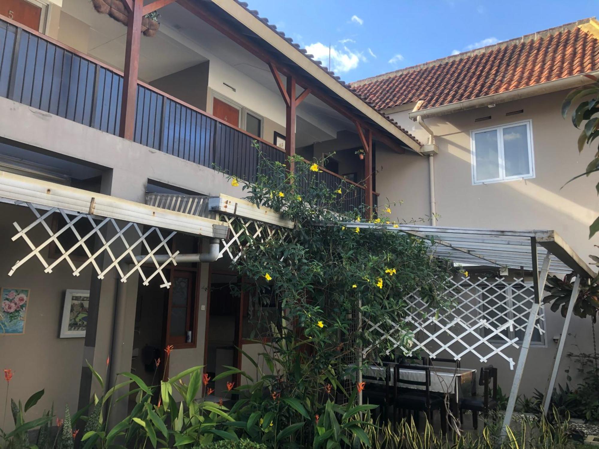 De Riau Guesthouse باندونج المظهر الخارجي الصورة