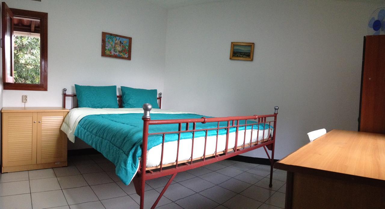 De Riau Guesthouse باندونج الغرفة الصورة