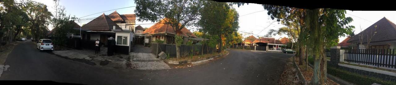 De Riau Guesthouse باندونج المظهر الخارجي الصورة
